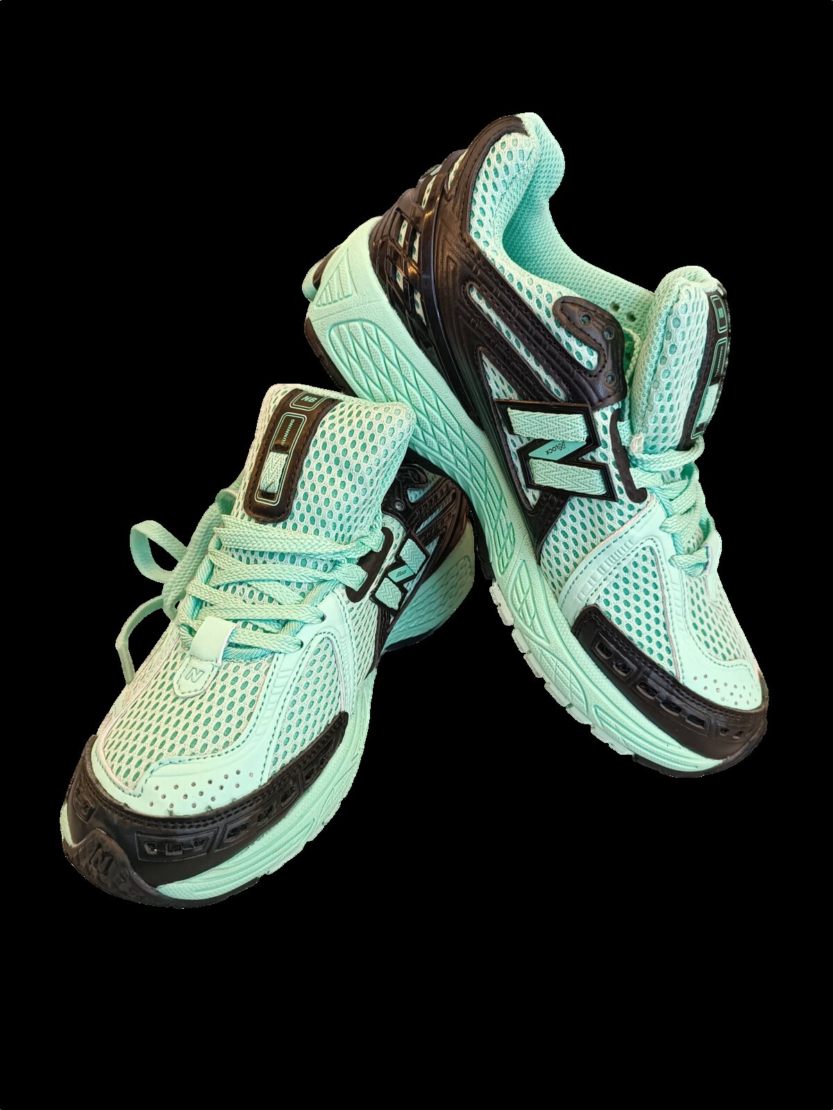 New Balance Mint Yeşili Spor Ayakkabı - Siyah Detaylı