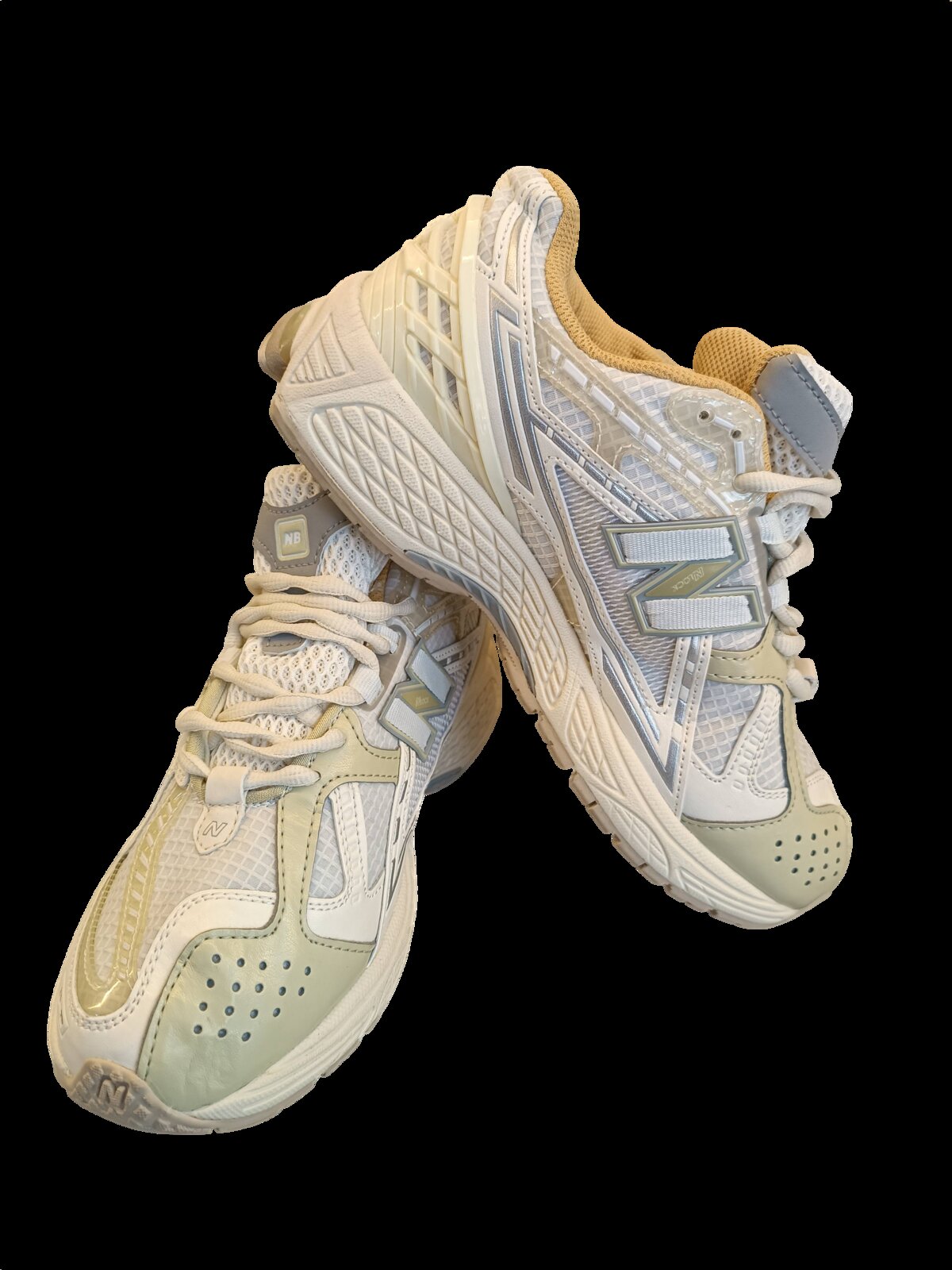 New Balance 530 Beyaz Krem Rengi Unisex Spor Ayakkabısı