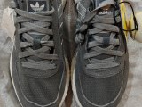 ADİDAS 43 NO İTHAL ORİJİNAL AYAKKABI