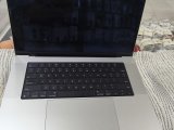 MACBOOK PRO