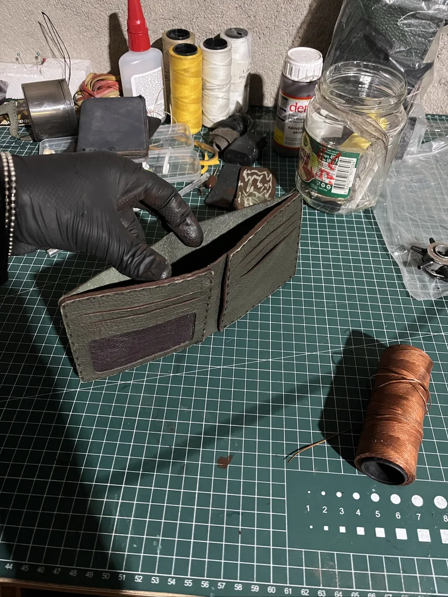 Saraç dikişi, el yapımı deri 