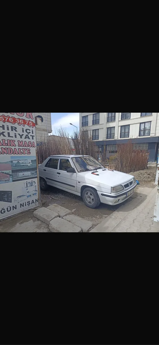 Renault broadway 2000 model temiz araç
