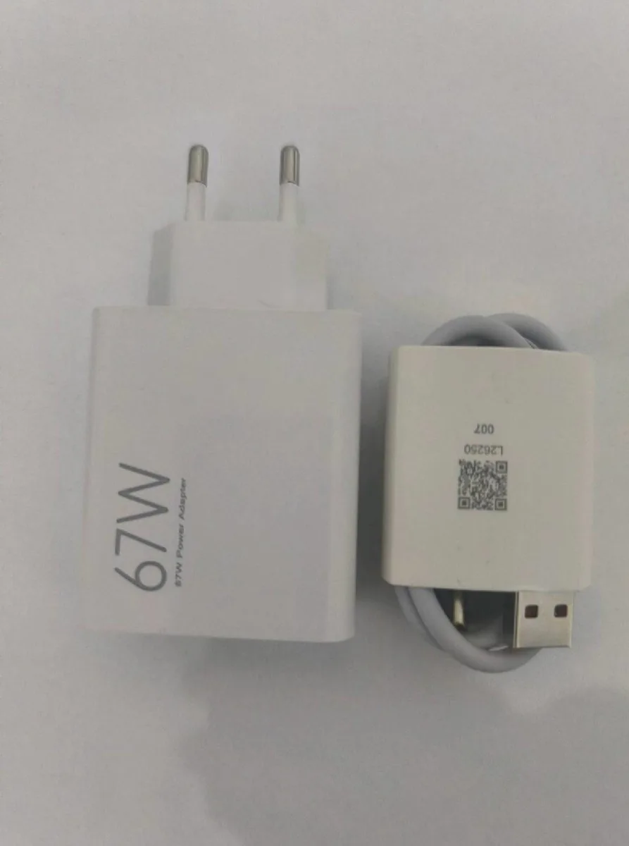 6W USB-C Hızlı Şarjlı Cihazı - Orijinal Kablo Dahil