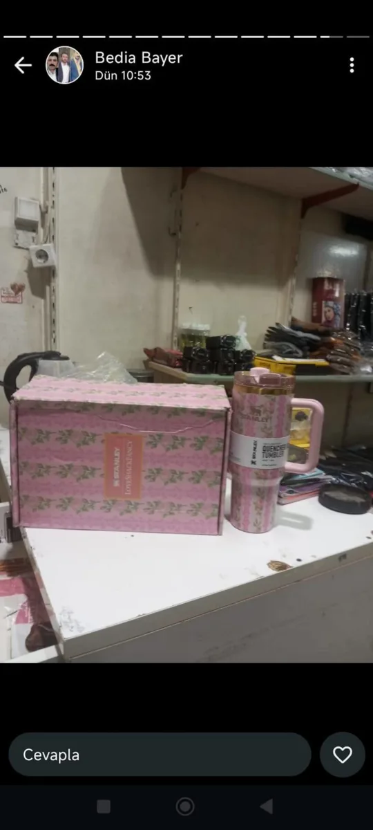 Pembe Çiçekli Dekoratif Saklama Kutusu ve Isıtmalı Termos Seti