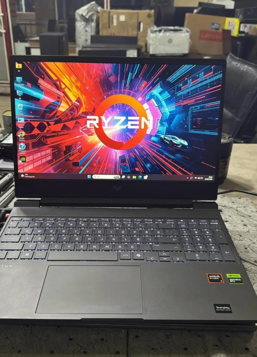 HP Ryzen 7 8845HS 16GB 1TB SSD RTX 4060 Gaming Laptop