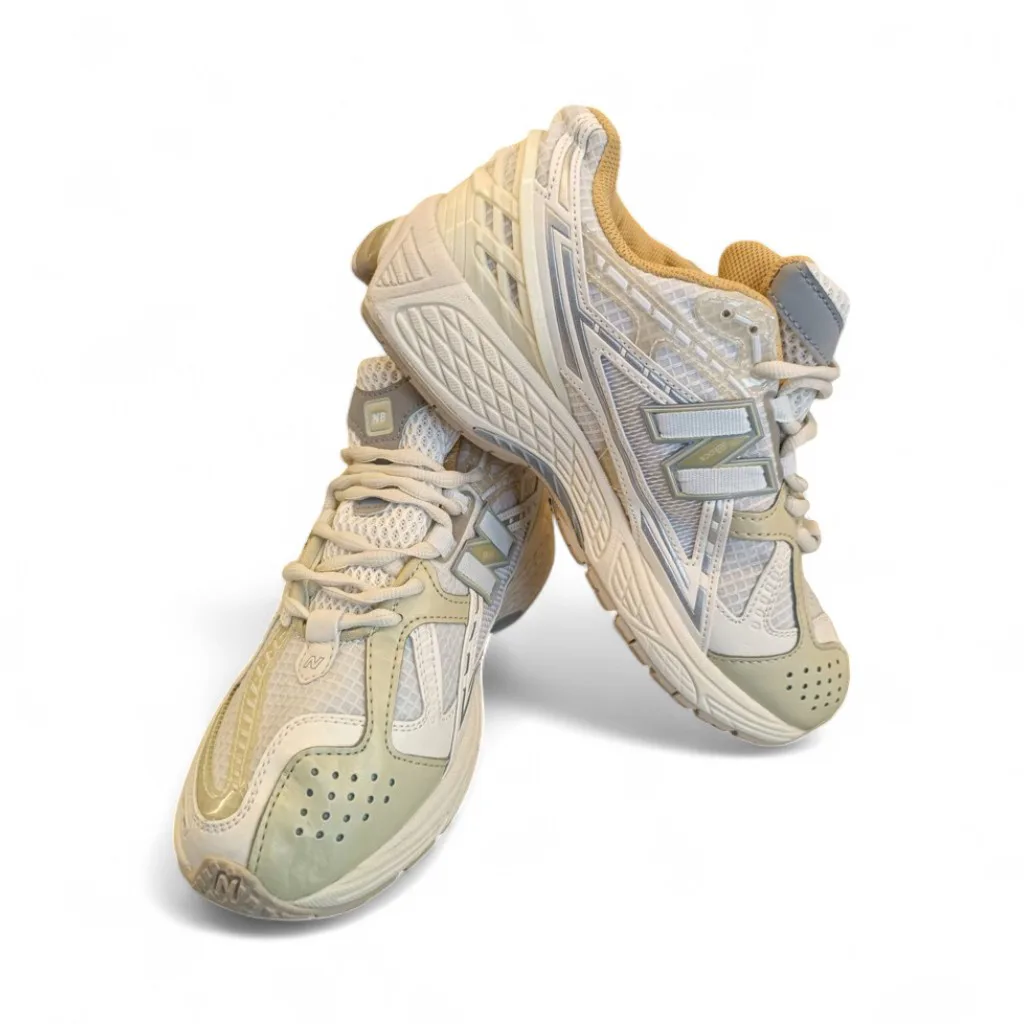 New Balance 530 Beyaz Krem Rengi Unisex Spor Ayakkabısı