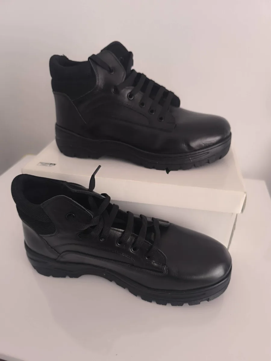 Siyah Deri Su Geçirmez Trekking ve Outdoor Botu