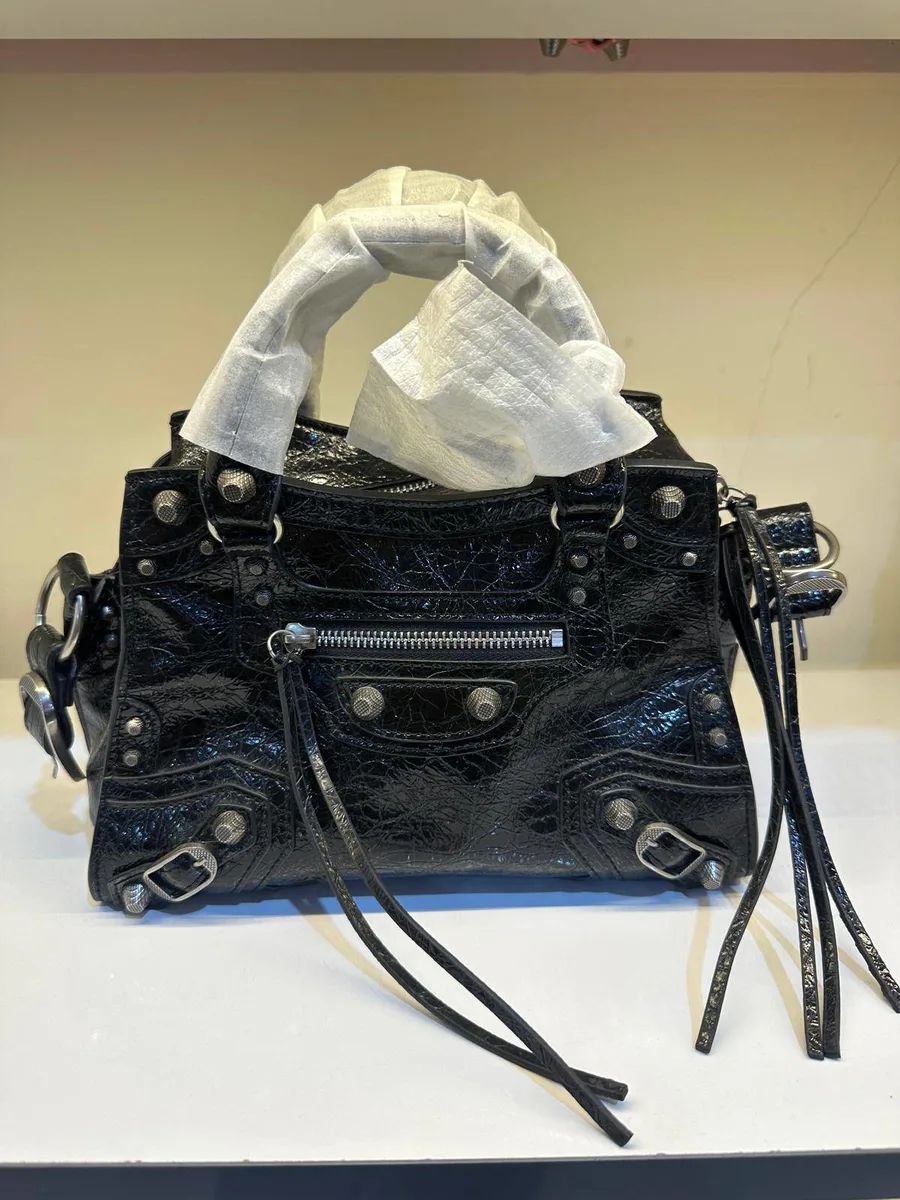 BALENCIAGA DERİ KADIN OMUZ ÇANTASI 