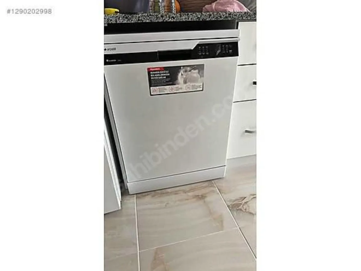 Siyah Kontrol Panelli Beyaz Bulaşık Makinesi - Yeni Model