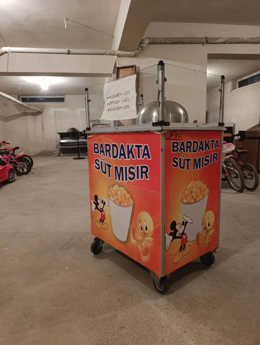 Profesyonel Mısır Popcorn Satış Arabası - Bardakta Süt Mısır