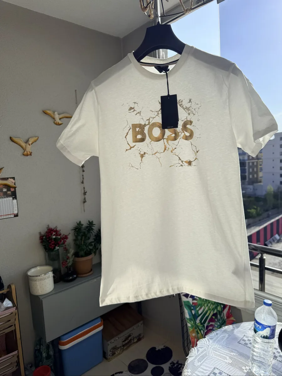 Van Merkez Elden - Hugo Boss Gold Seri (Ütü Defolu - Maliyetine)