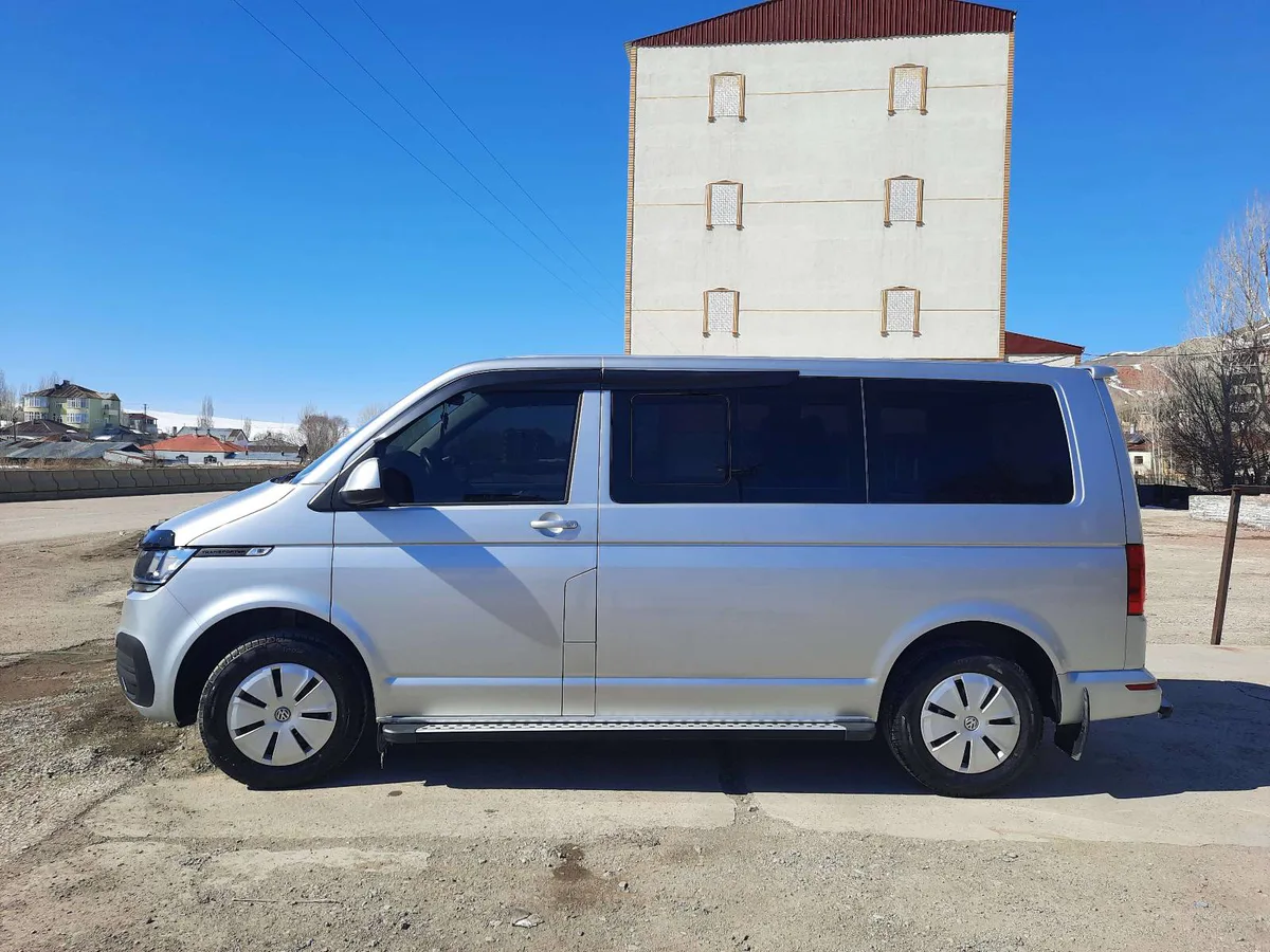 2023 model transporter  36000km de
