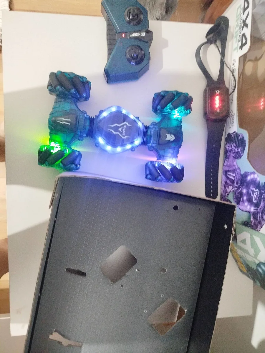 Çok Renkli LED Işıklı Kablosuz Kontrol Eldivenleri ve Aksesuar Seti