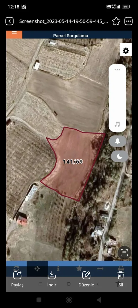 Van alaköyde satılık müstakil Tapu tarla