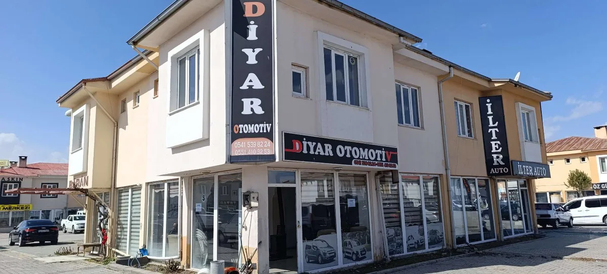 Galericiler sitesi'nde satılık dükkan