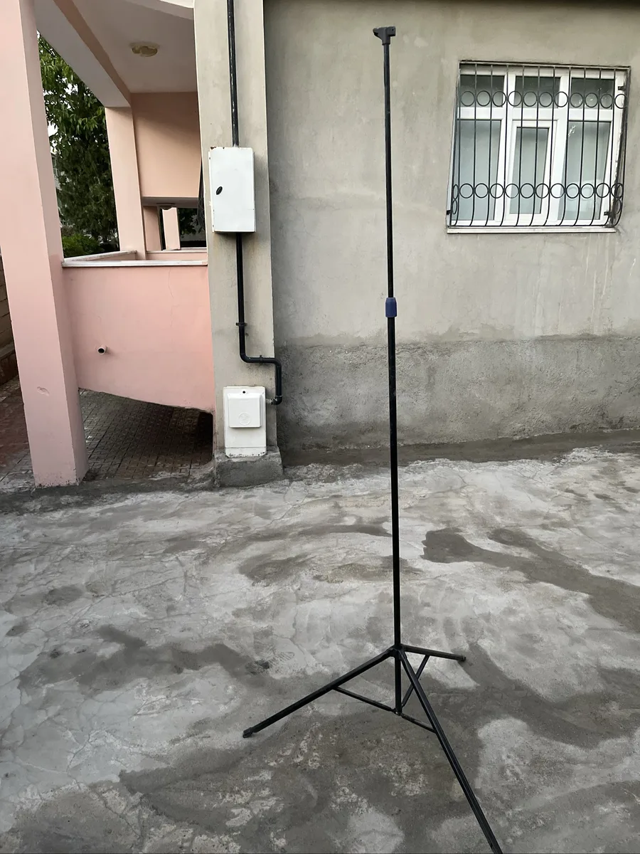 Siyah Metal Tripod Işık Standı - Fotoğrafçılık ve Video Çekimi İçin