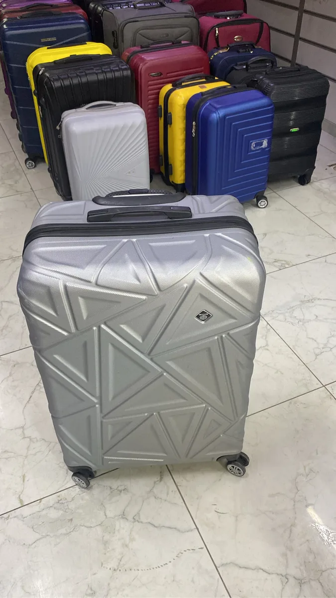 Büyük orta küçük Gümüş Renkli Geometrik Desenli Hardcase Bavul - Kabin Boy Valiz