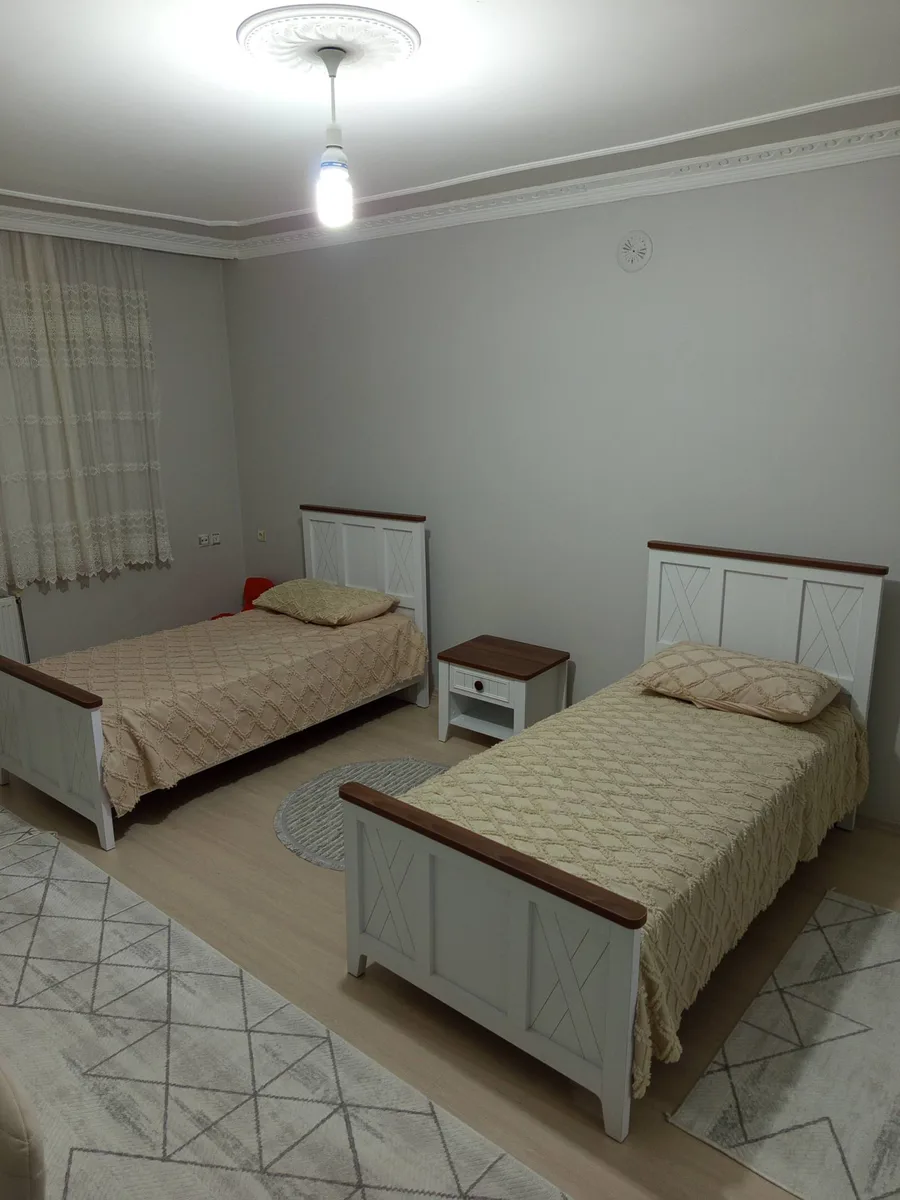 2'li Ahşap Yatak Odası Mobilyası Seti - Beyaz Renk