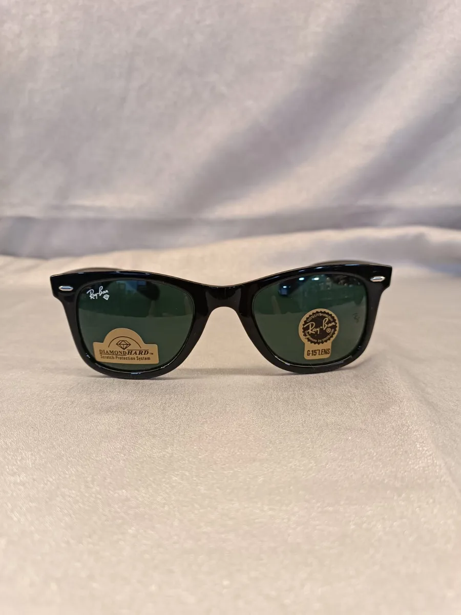 Ray-Ban Wayfarer Siyah Çerçeve Polarize Güneş Gözlüğü