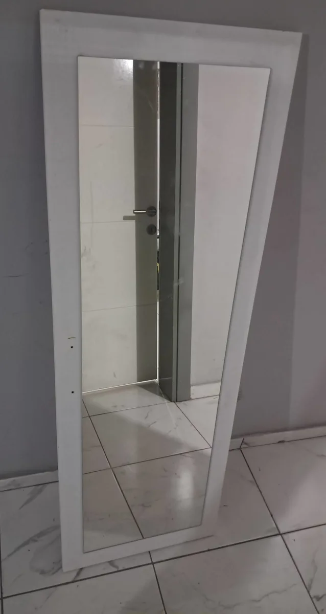 Sifir Beyaz Parlak Ayna Kapı - Ev Dekorasyonu