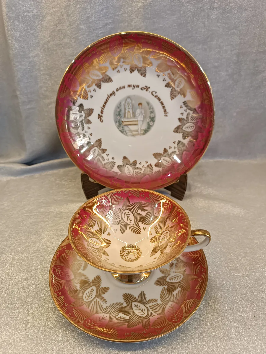 Antika Porselen Çay Seti 3 Parça - El Boyalı Kırmızı Dekor