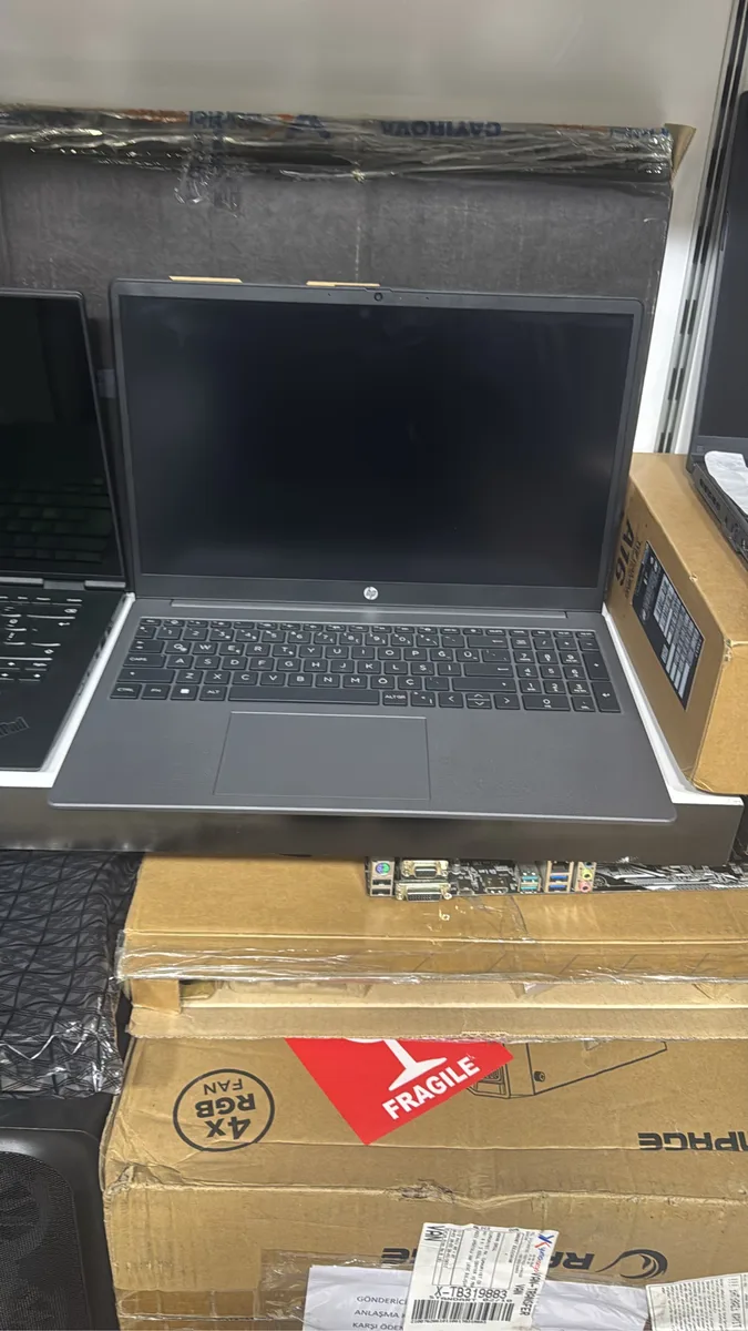 HP ProBook 455 G7 15.6 inç Laptop - Yeni