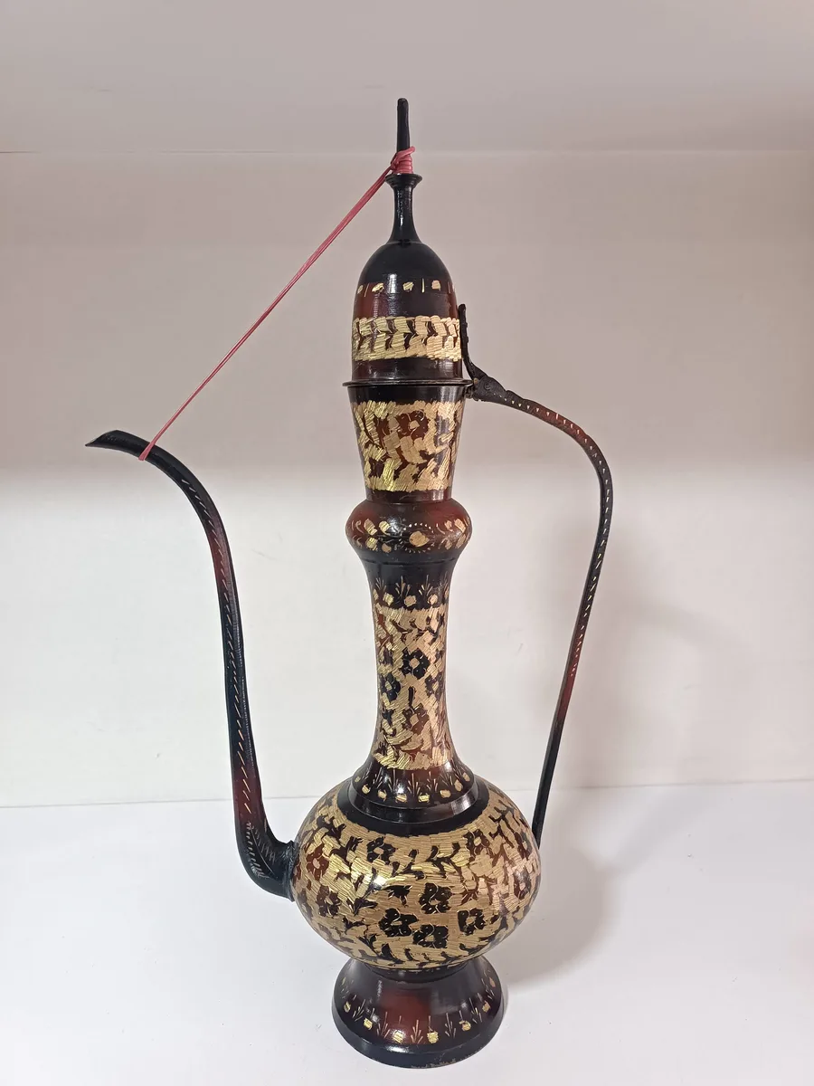 Antika Türk Bakır İbrik - Oyma Işlemeli Dekorasyon Eşyası