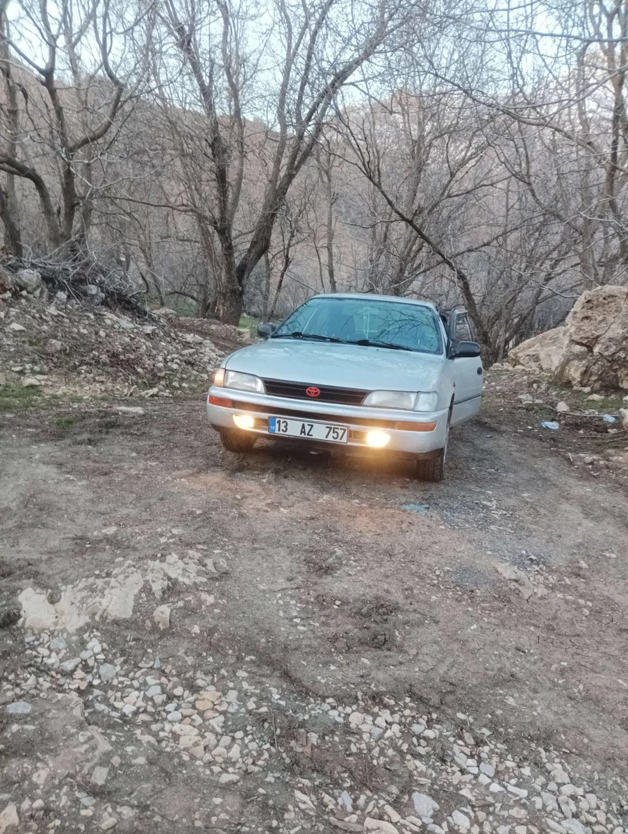 Corolla 1.3 xe muayne ağır bakımları yeni muayne yeni  pazarlik cüzi miktarda uygun fiyata