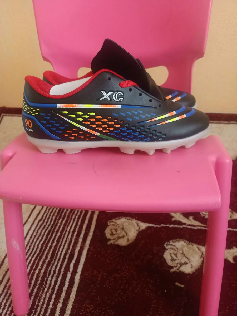 XC Çocuk Futbol Krampon Ayakkabısı Siyah-Mavi-Kırmızı 30 Numara