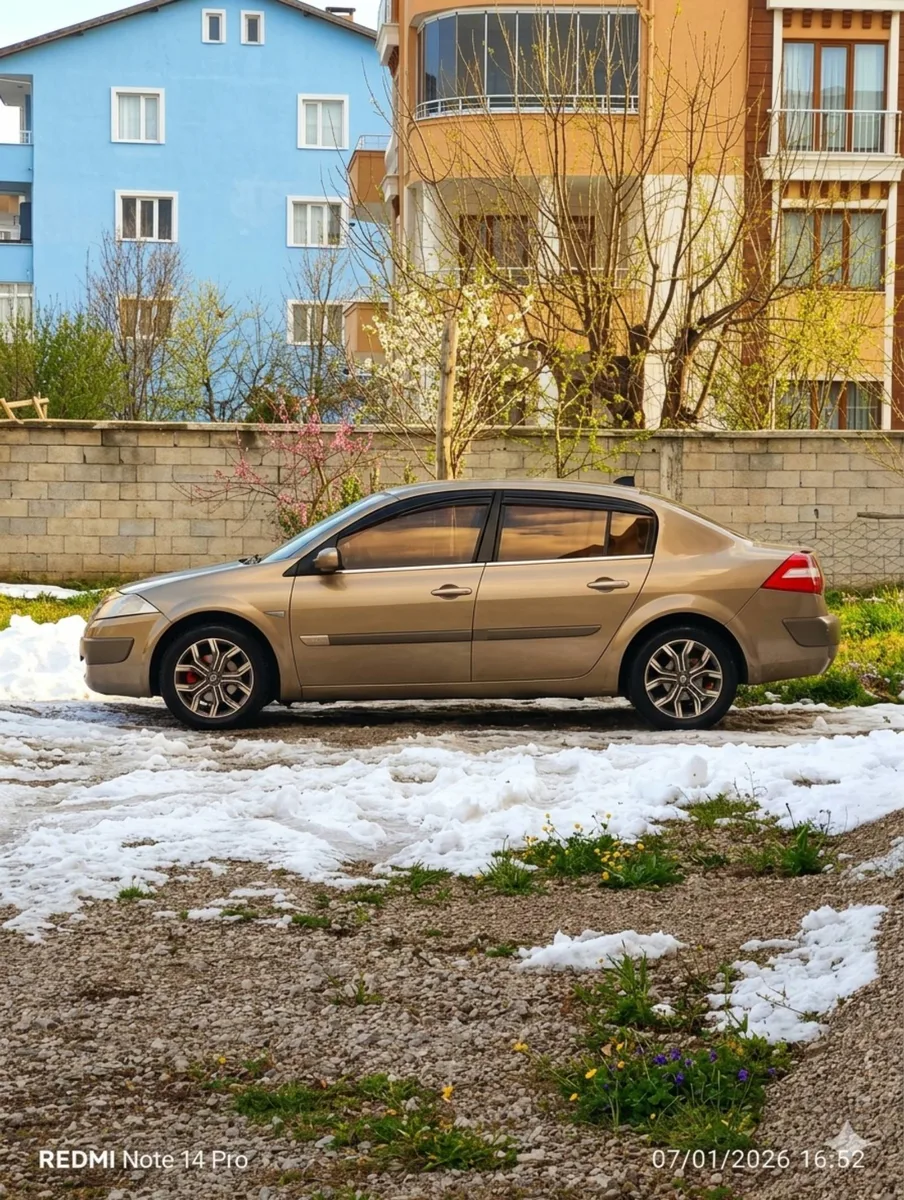 Satılık Megan 2 benzin LPG