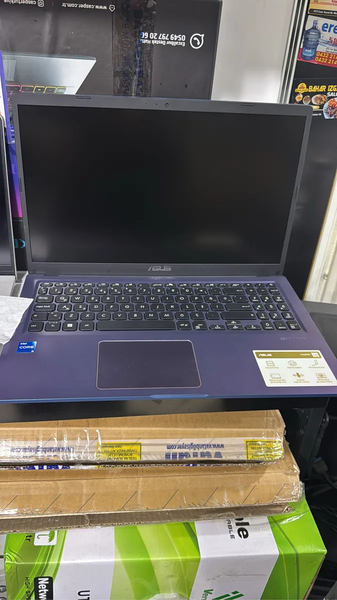 Asus Laptop sıfır 