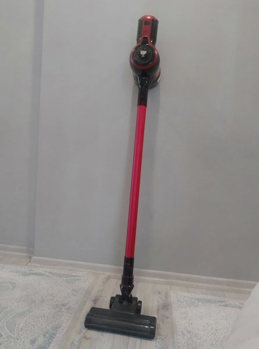 Şarjlı Stick Vakum Temizleme Makinesi - Kırmızı Siyah