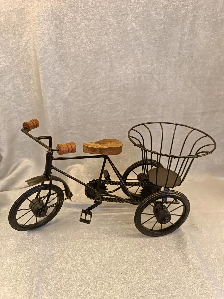 Vintage Tarzı Dekoratif Metal Tricycle - Ahşap Detaylı