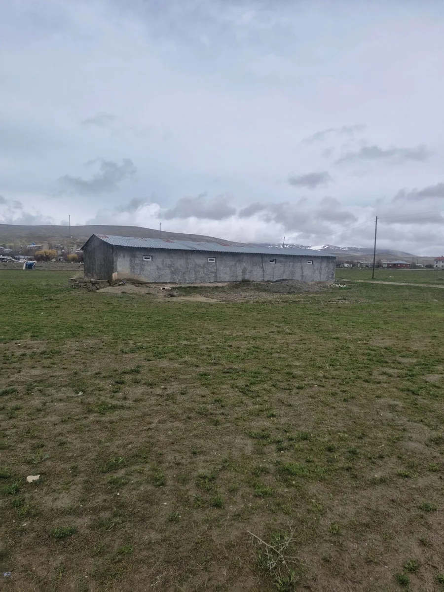 Satılık 8 dönüm arsa 