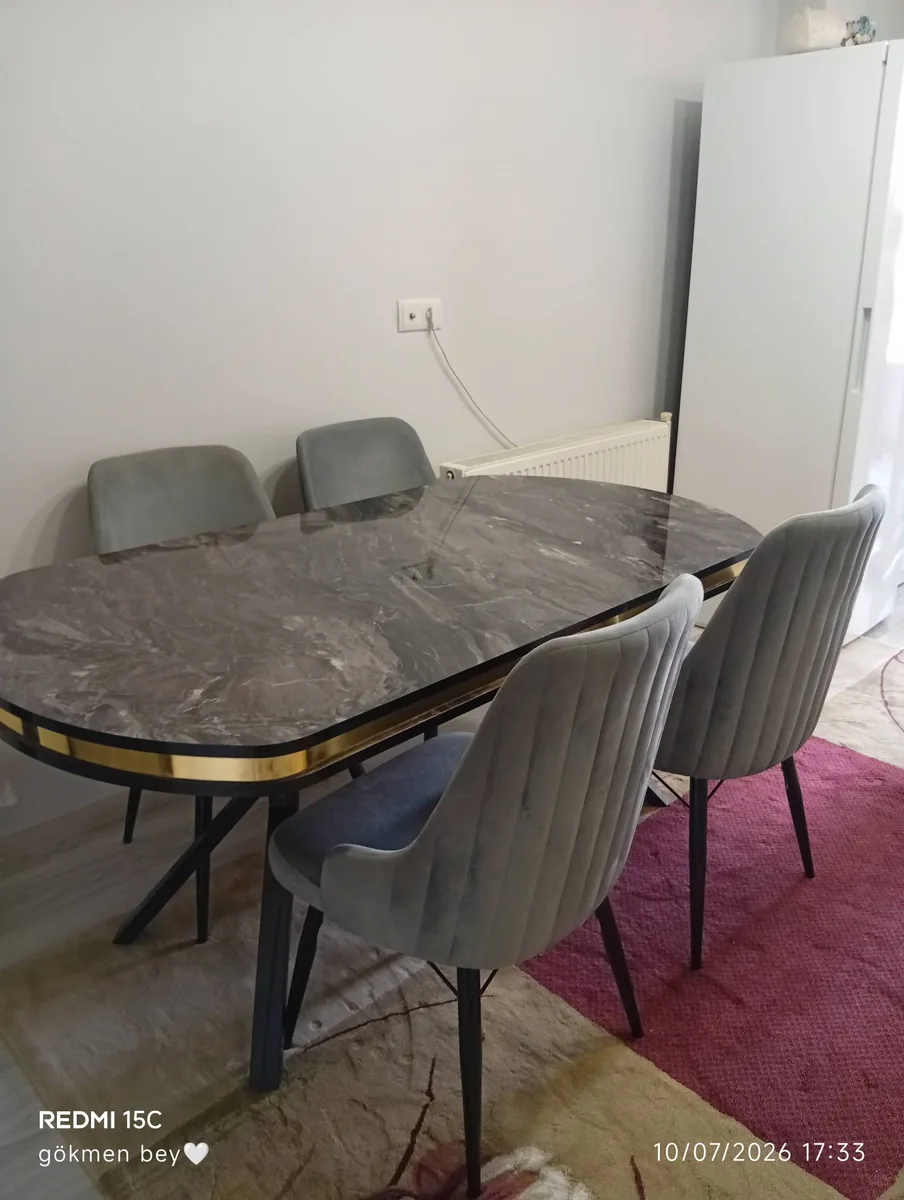 Mermerli Yemek Masası 6 Kişilik Gri Kadife Sandalyeli