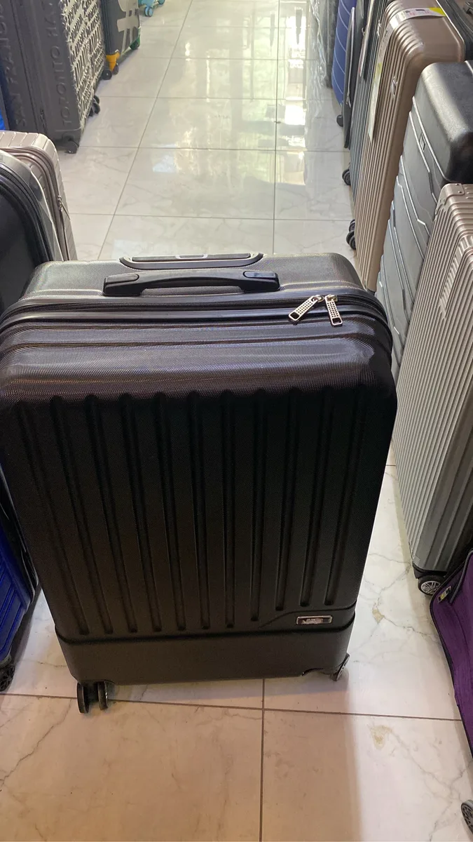 Siyah Polycarbonate Kabin Boy Bavul - 4 Tekerlek, TSA Kilit