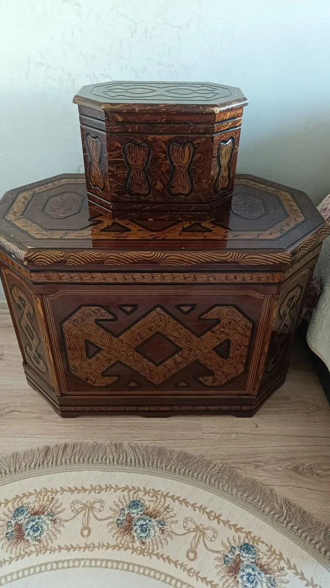 Antik Türk Sanatı Oyma Ahşap Sandık ve Dekoratif Kutu Takımı