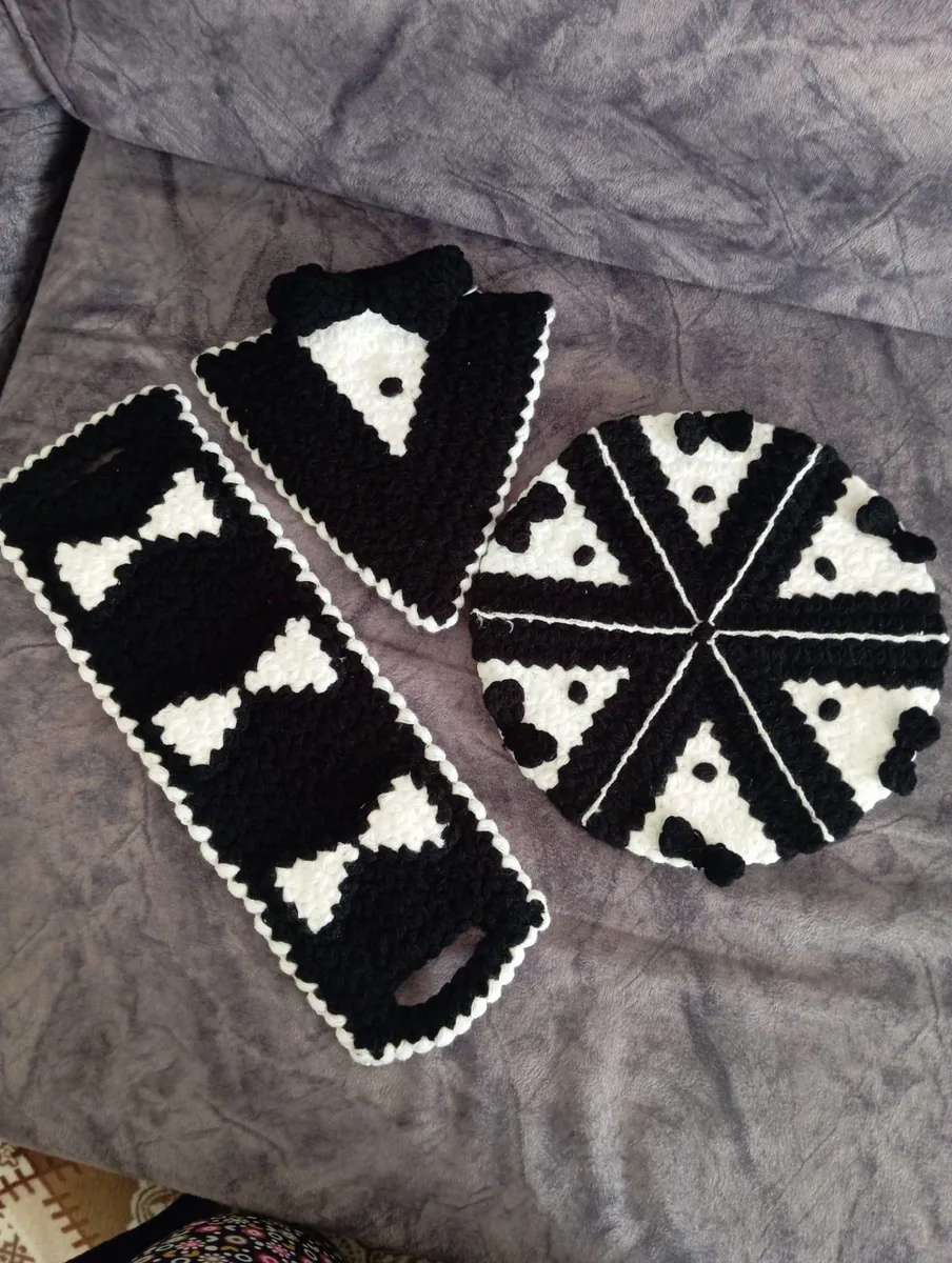 Tekli veya takım halinde lifler iğne oyalar