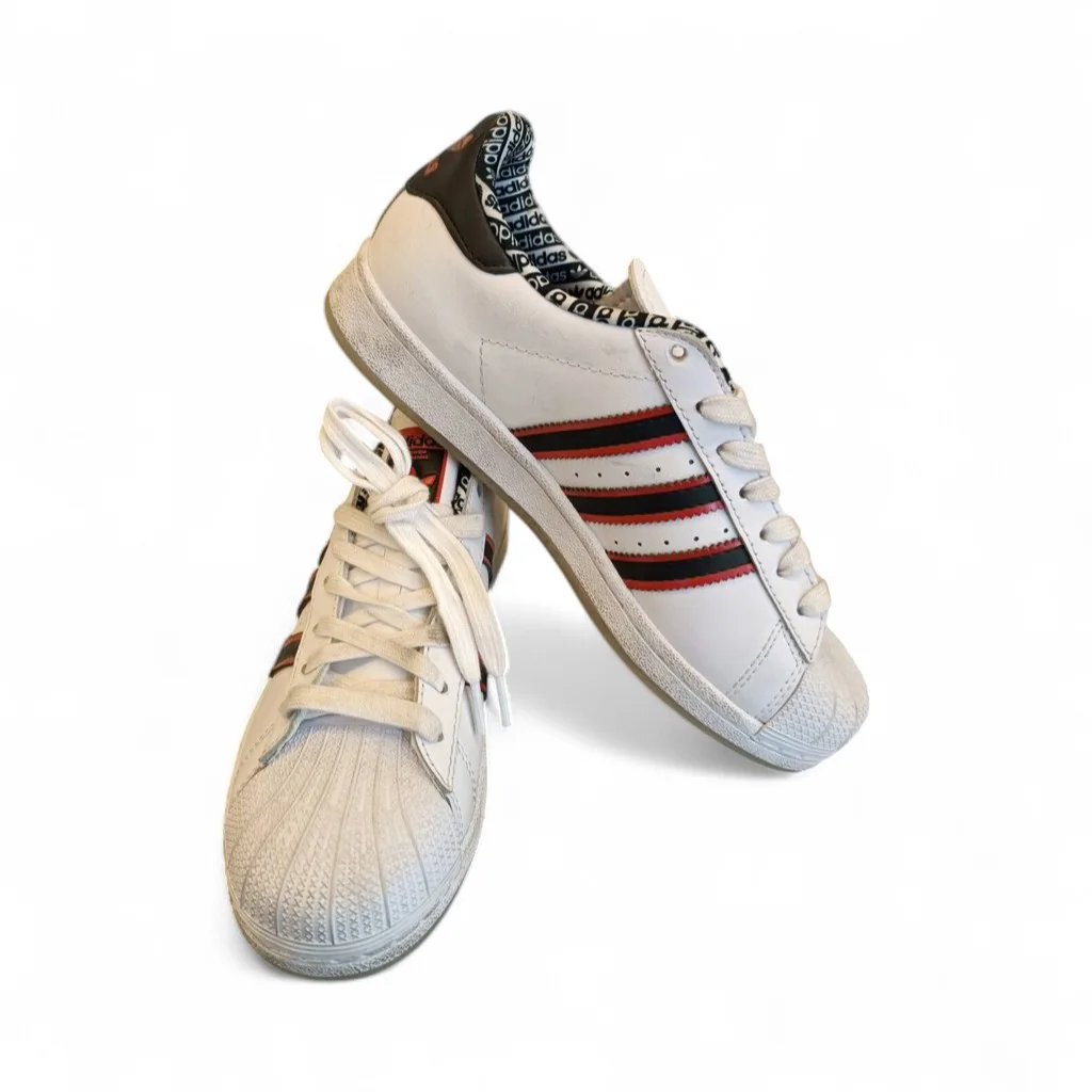 Adidas Superstar Beyaz Kırmızı Siyah Şeritli Spor Ayakkabı
